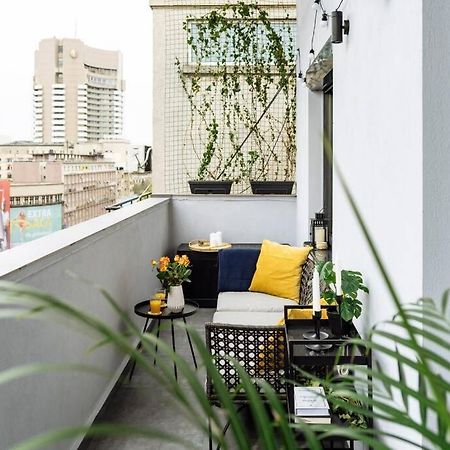 Amazing City View - Terrace+Netflix - City Center بوخارست المظهر الخارجي الصورة