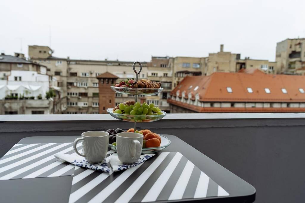 Amazing City View - Terrace+Netflix - City Center بوخارست المظهر الخارجي الصورة
