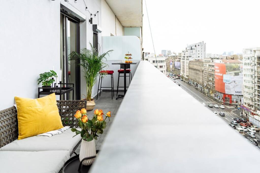 Amazing City View - Terrace+Netflix - City Center بوخارست المظهر الخارجي الصورة